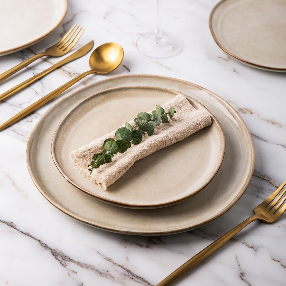 Ceramic Dinner Plates Set of 6, 10.5 Inch Stoneware Plates Set