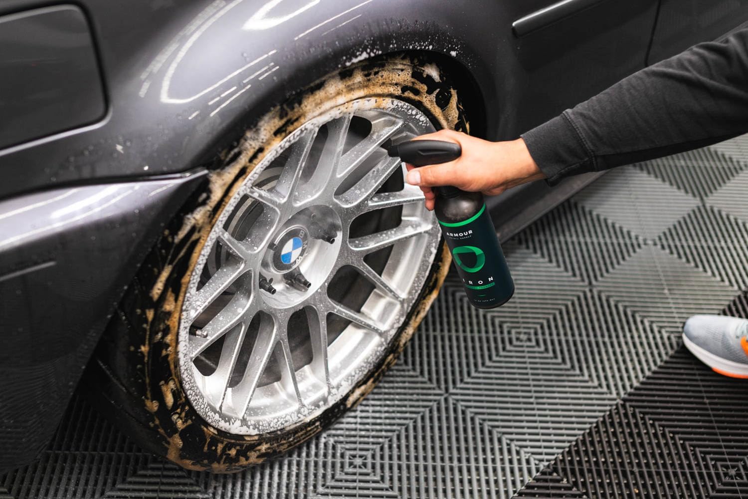 Iron - Iron, Brake Dust & Fallout Remover - Low-Odor, Non-Acid, pH-Neutral Formula for Removing Ferrous Material from