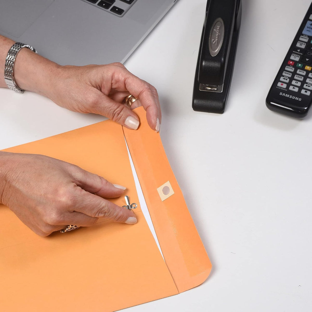9 x 12 Clasp Envelopes with Deeply Gummed Flaps, Great for Filing, Storing or Mailing Documents, 28 lb Brown Kraft