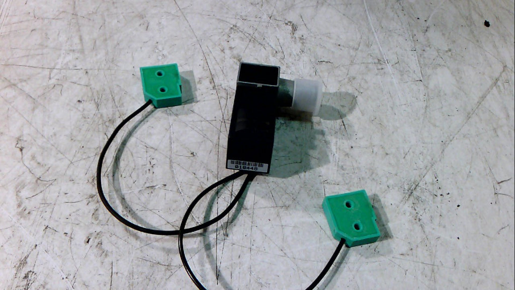 Pepperl & Fuchs Inductive Proximity Sensor DC 906154