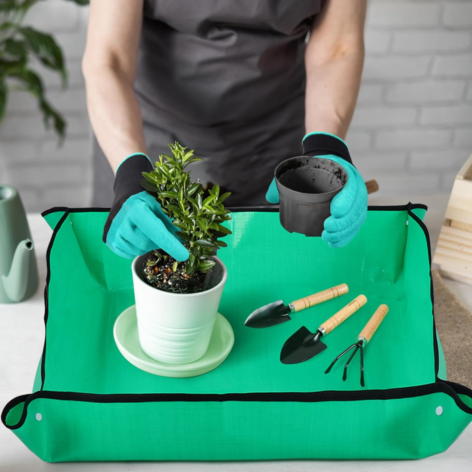 Garden Tools Set, Heavy Duty Stainless Steel Gardening Tools with Ergonomic Handles, Includes Shovel, Rake, Trowel