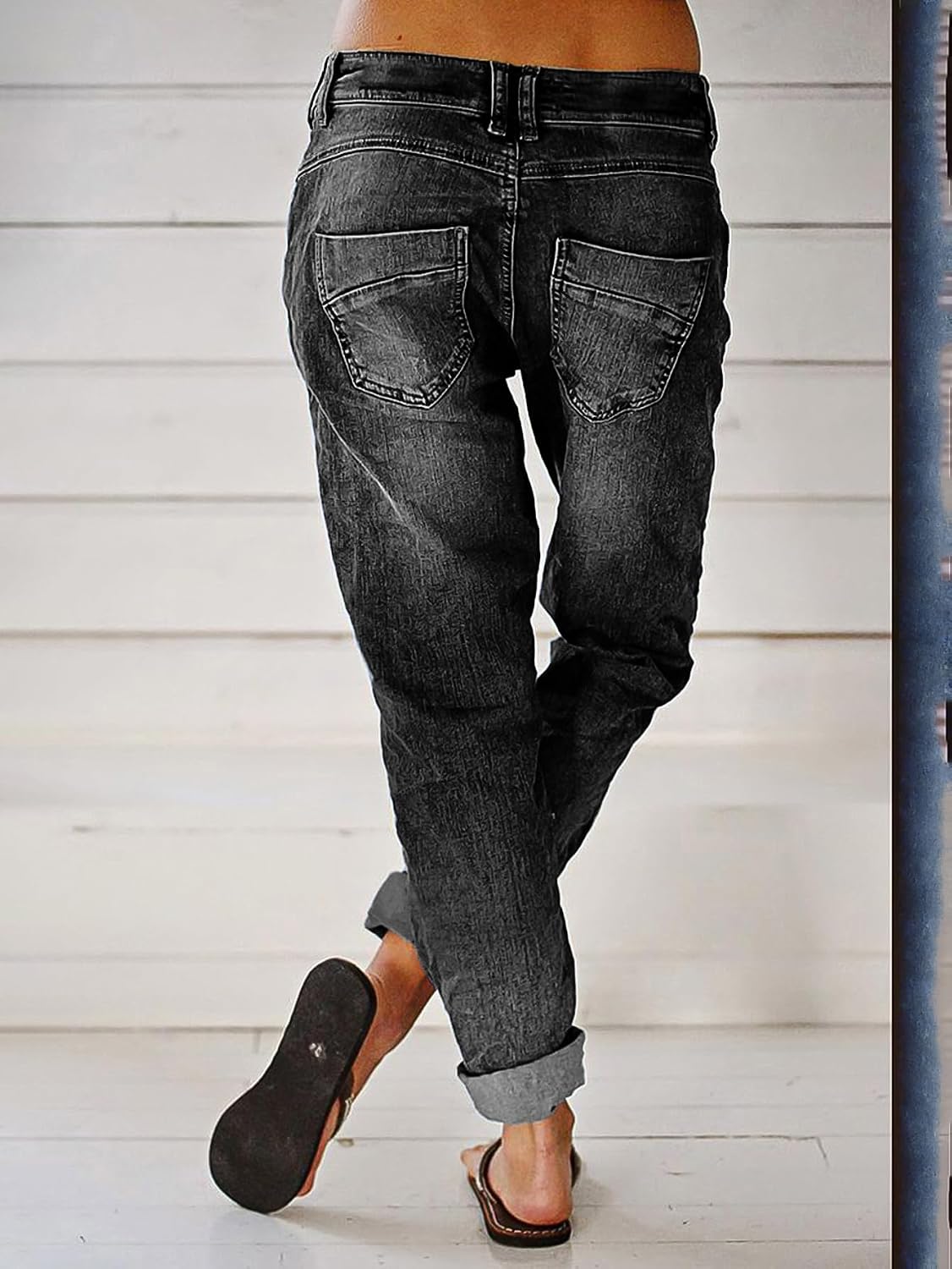 Women's Straight Leg Jeans Mid Rise Button Fly Jeans