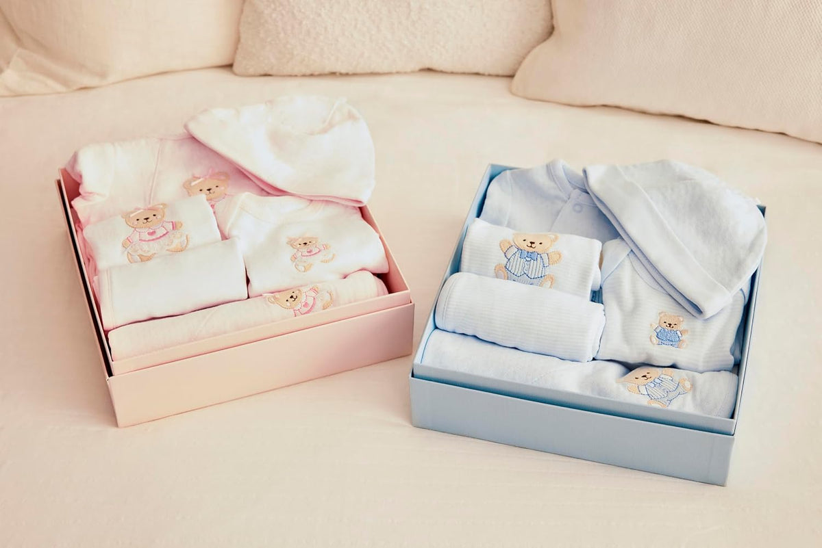 Baby Boys & Girls 6-Piece Layette Gift Set With Giftable Box