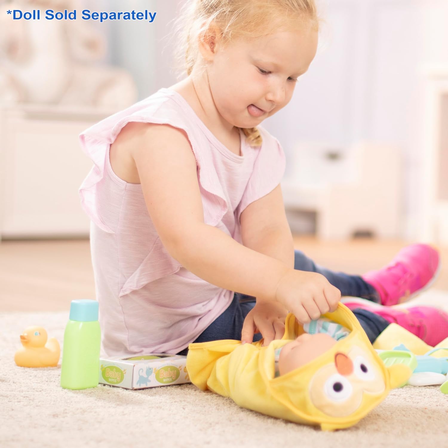 Melissa & Doug Mine to Love Changing & Bathtime Play Set for Dolls – Diapers, Pretend Shampoo,Wipes, Towel, More (19