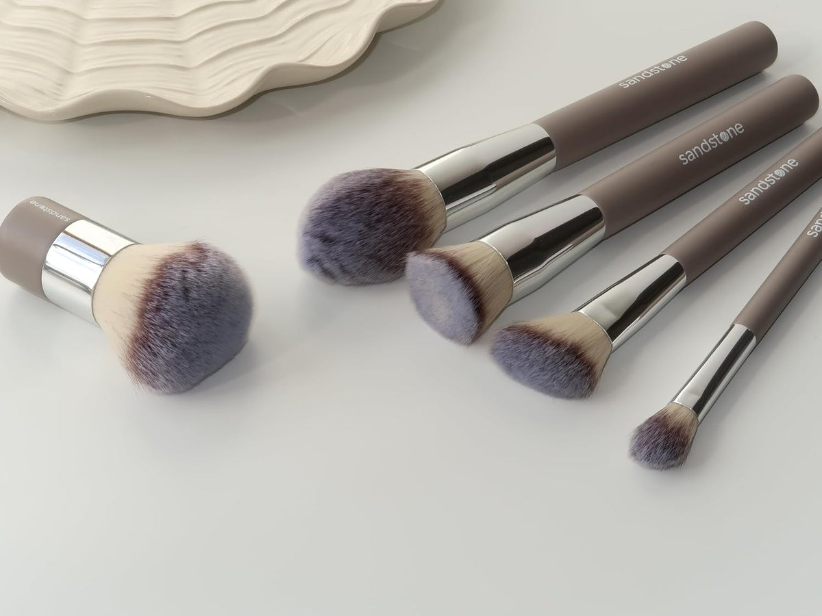 Kabuki Brush