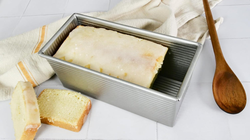 Bakeware Pullman Loaf Pan With Cover, 9 x 4 inch, Nonstick & Quick Release Coating, Made in the USA from Aluminized
