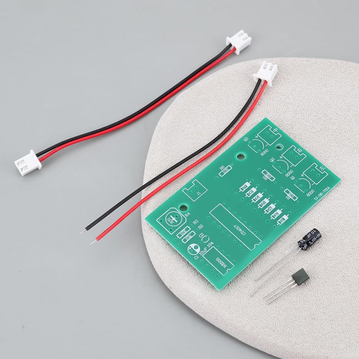 1 Set DIY LED Electronic Kit CD4017+NE555 Flash Light for Create Dynamic Billboards Or Decorative Ambient Lighting