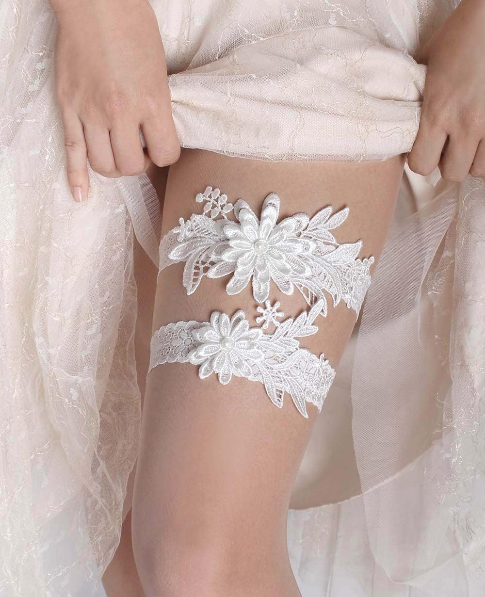 White Wedding Garters for Bride, Non Slip Silicone Lace Bridal Garters Set with Pearls Plus Size
