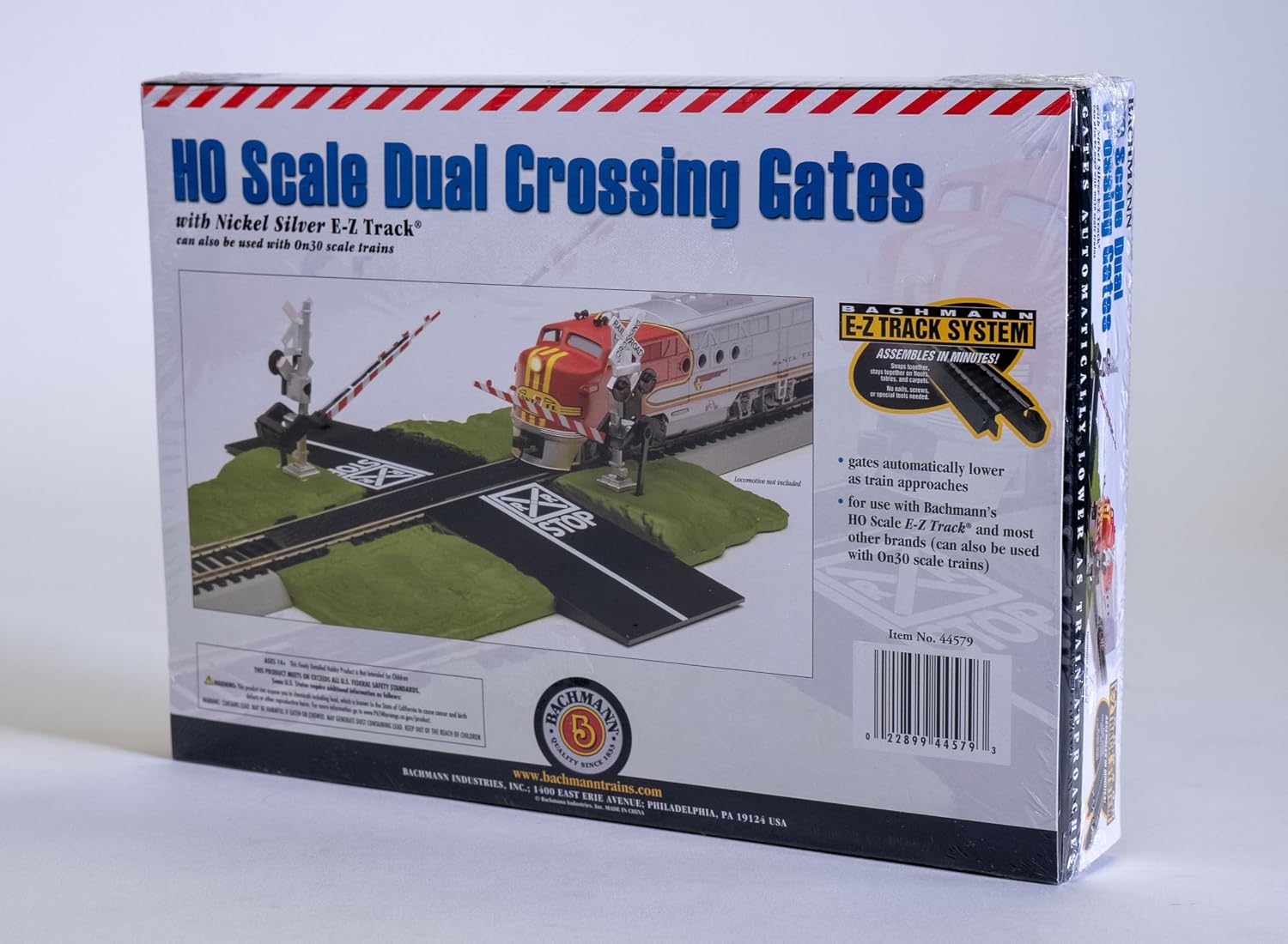 Trains E-Z TRACK CROSSING GATE - HO Scale Medium