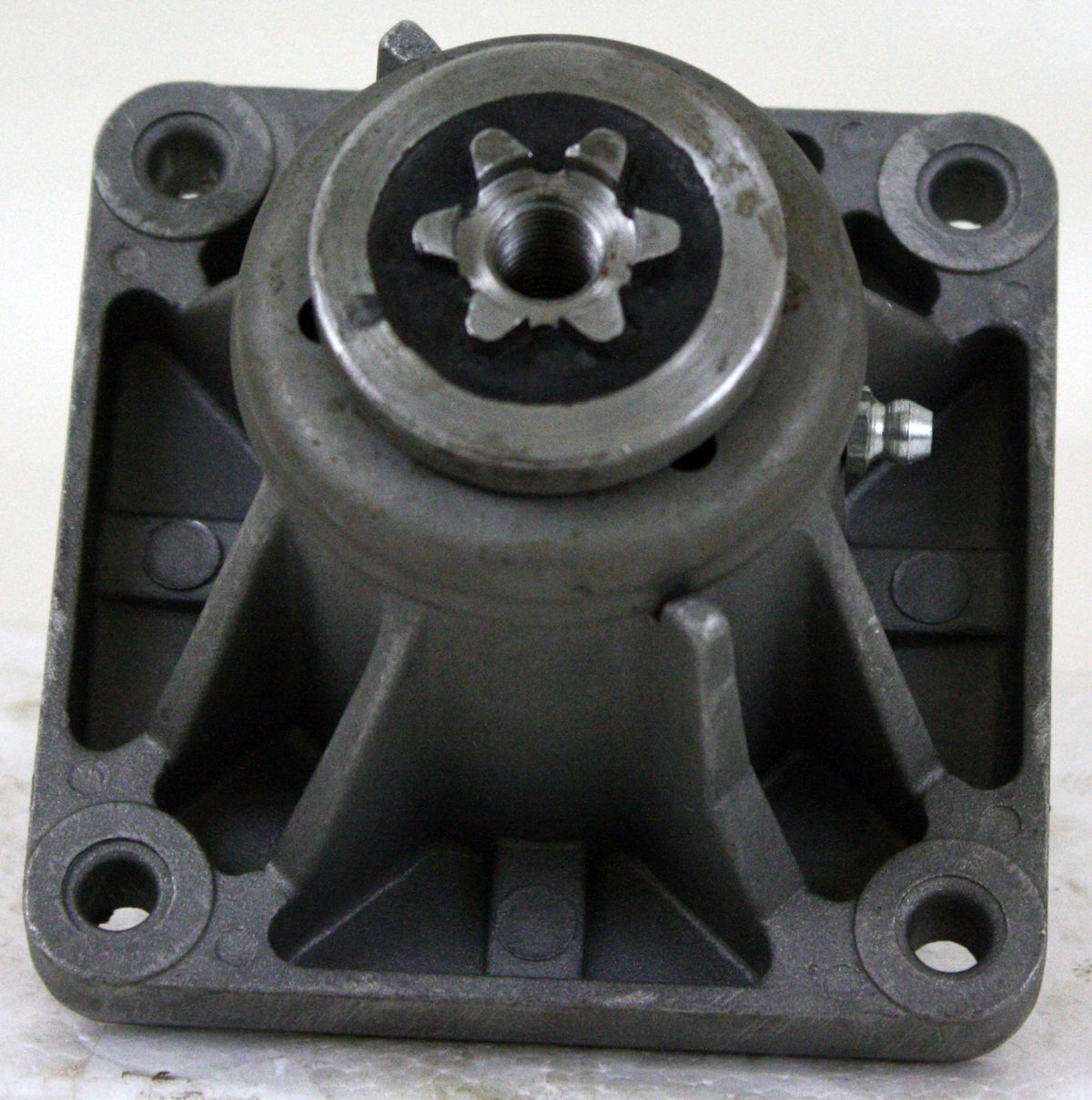 Rotary Replacement Spindle Assembly MTD 918-0116/618-0116 NOS W/Self Tapping Screws