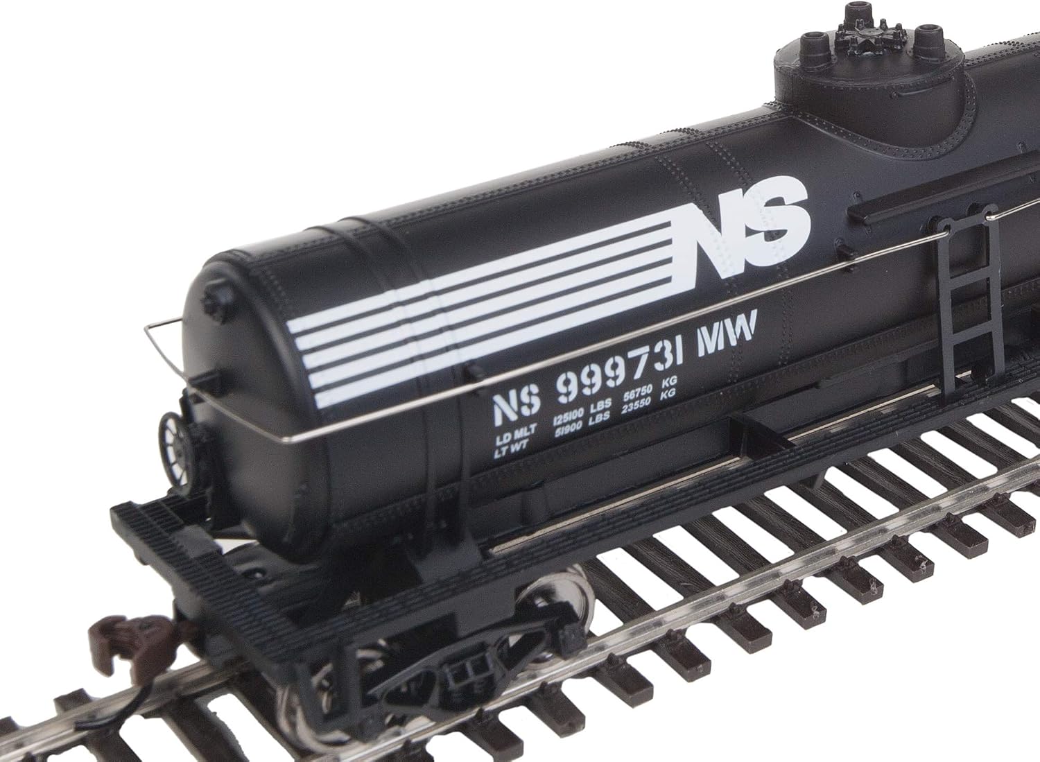 Tank Car-Ready to Run-Norfolk Southern (Black, White) 931-1447 HO Scale Model Railroad - Freight Model