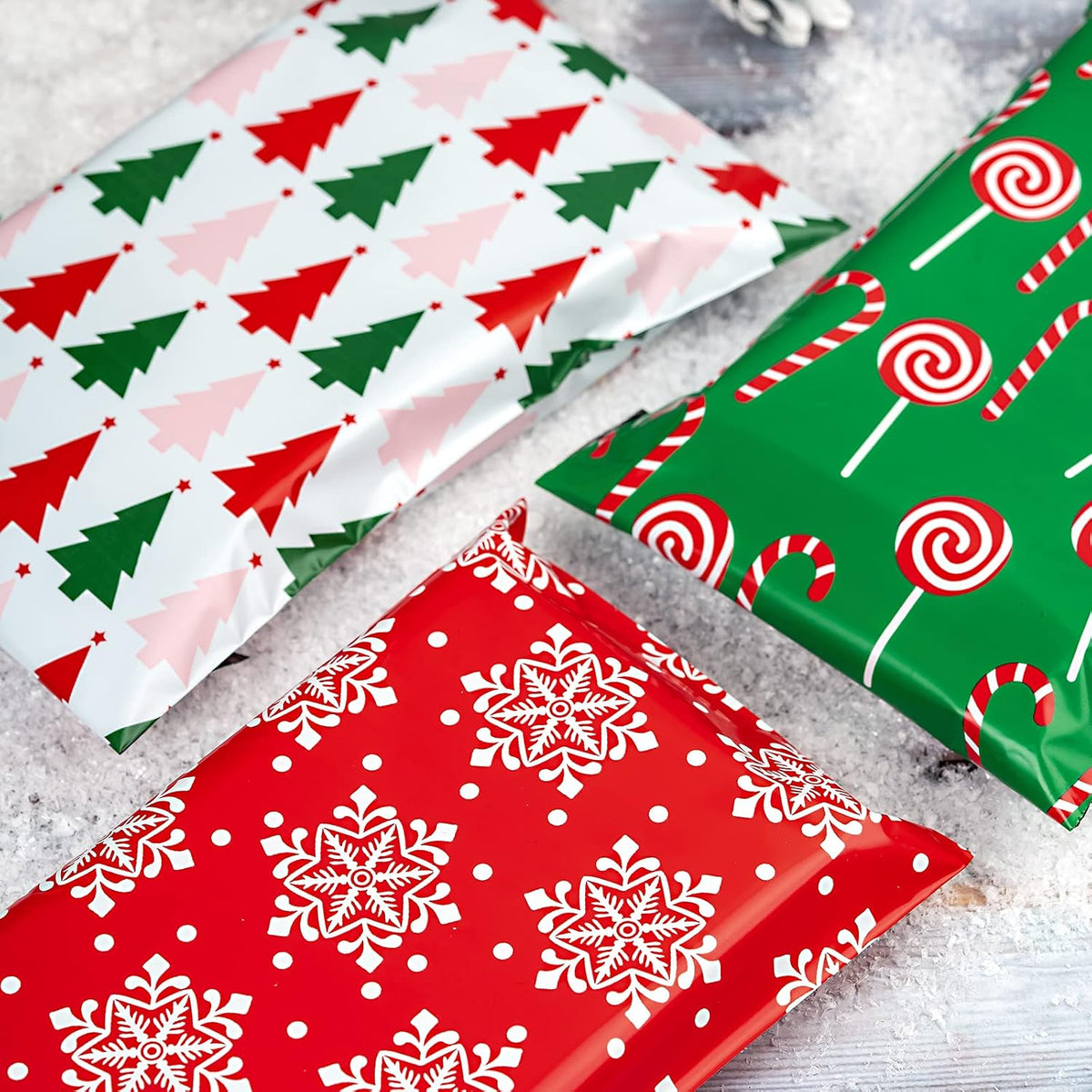 Christmas Poly Mailers Shipping Bags Pretty Thick Self Adhesive Mailing Envelopes, 6x9 inches, 100 Pack