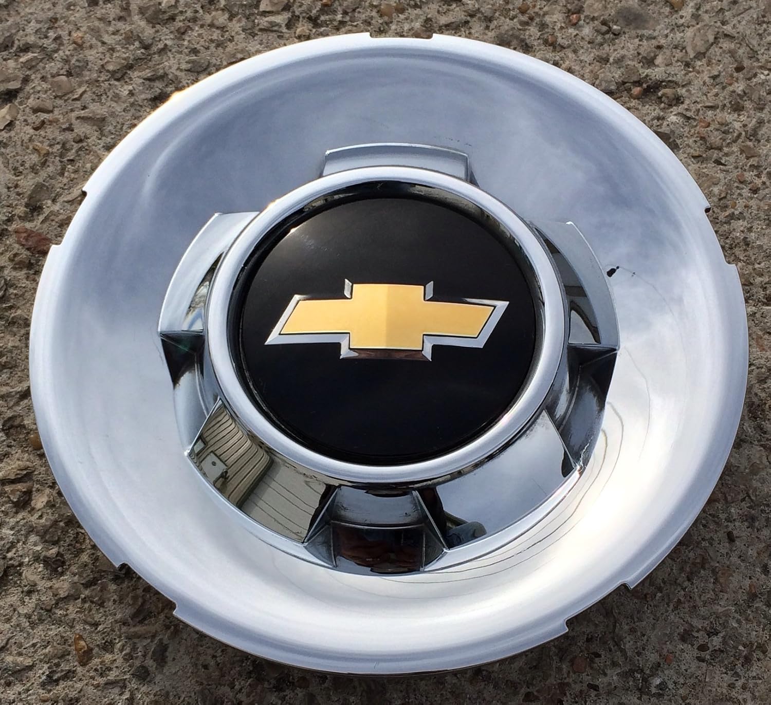 20 Inch OEM Chevy 6 Lug Chrome Plated Center Cap Hubcap Wheel Cover 2009-2014 # 9597347 5416 Silverado Suburban Tahoe
