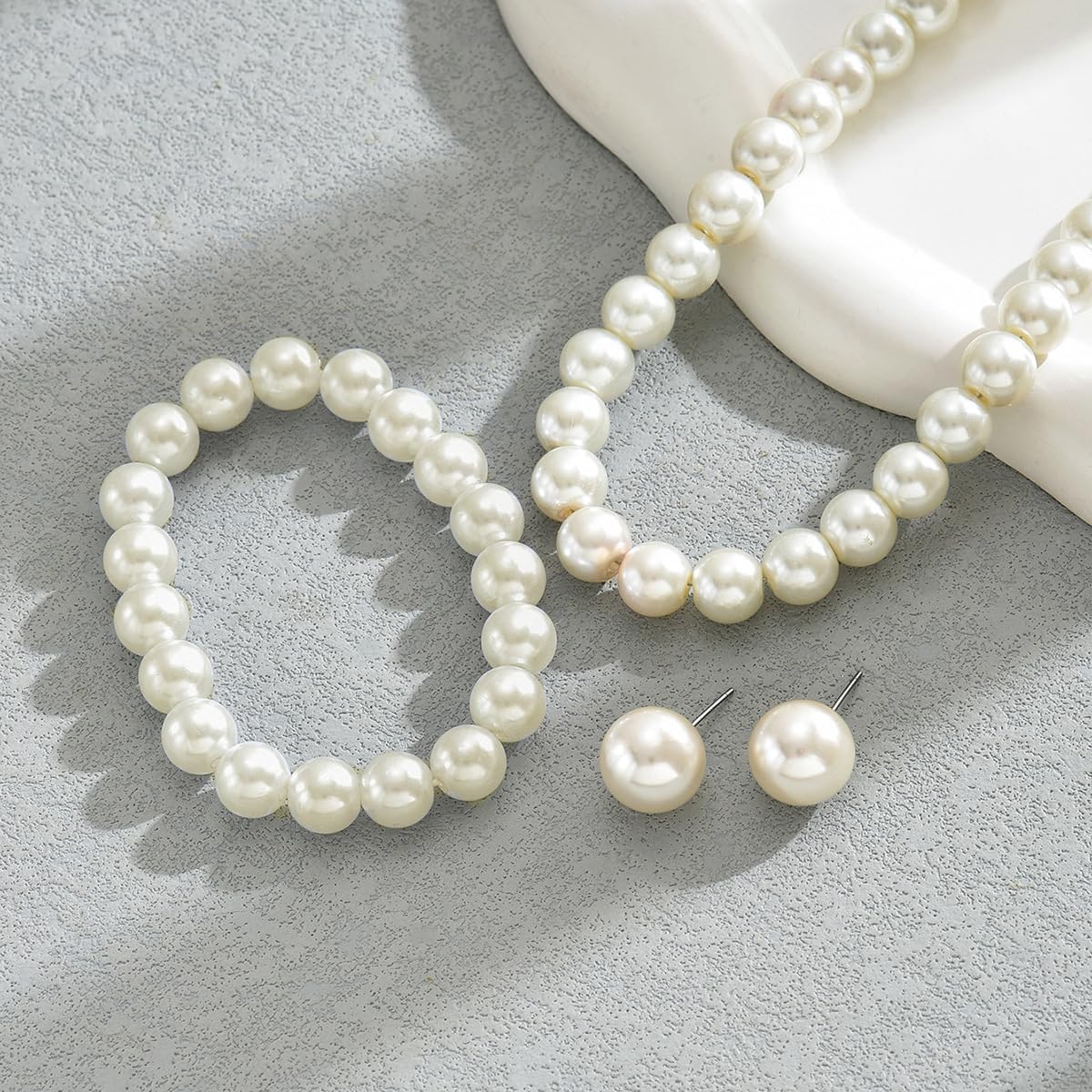 Pearl Necklace and Earring Set Faux Pearl Jewelry Sets for Women Imitation Beaded Pearl Necklace Bracelet Stud