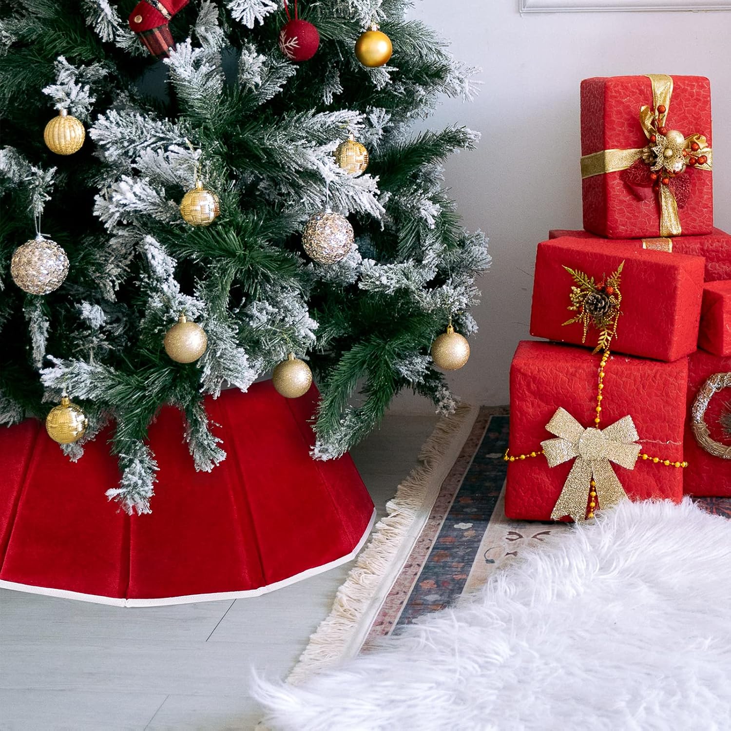 Christmas Tree Collar Red Velvet Christmas Tree Ring Foldable Xmas Trees Skirt for Artificial Trees Base Stand Cover