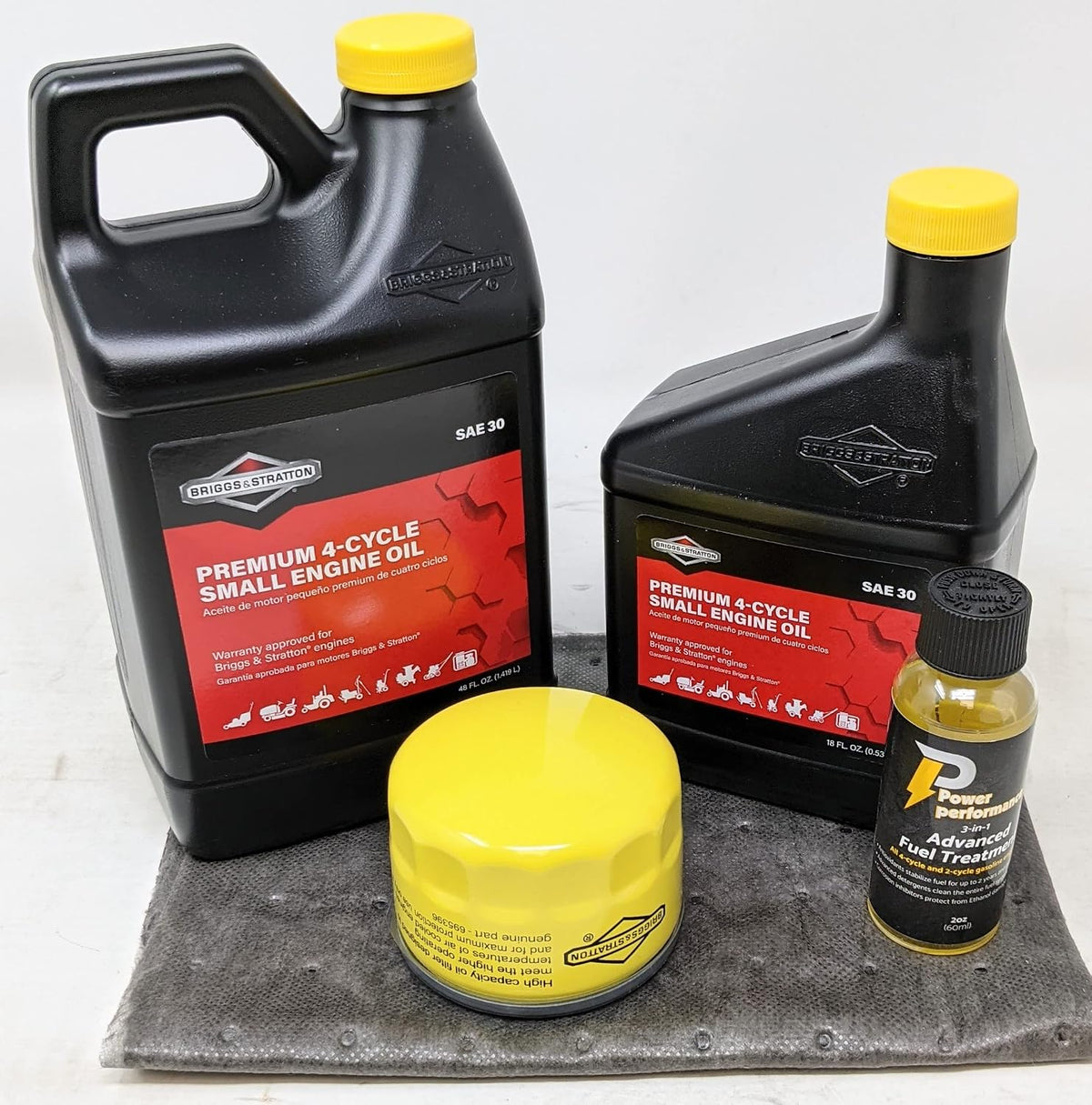 Briggs & Stratton 66 oz SAE 30 Oil Change Kit w/ 696854 Filter and Fuel Treatment