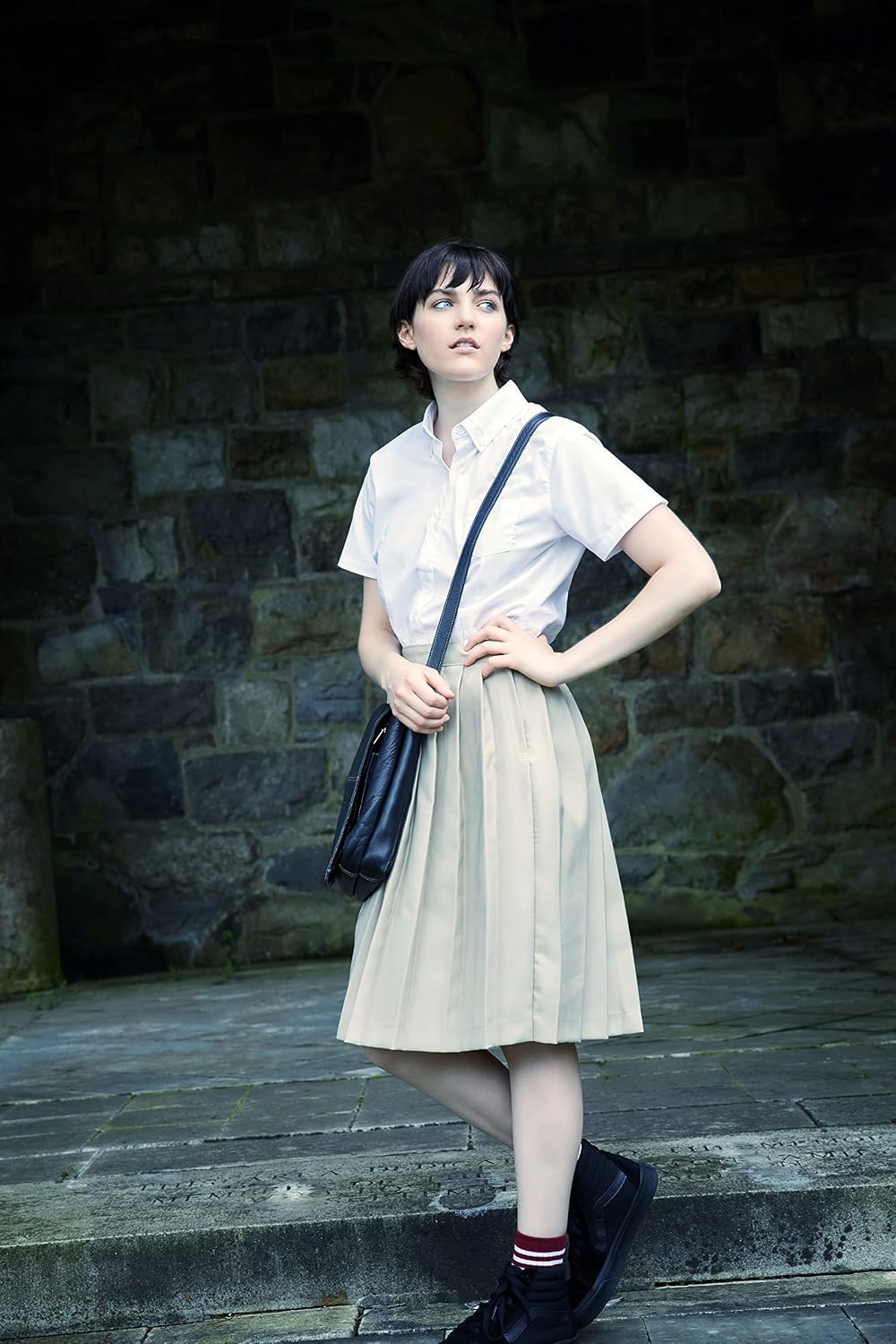 Women's Junior's Fitted Wrinkle-Resistant Oxford Shirt with Short Sleeves