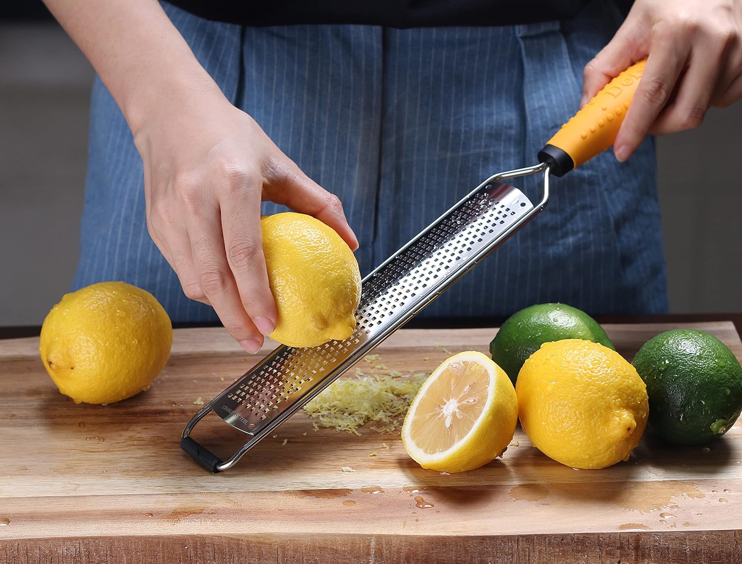 PRO Lemon Zester & Heavy Duty Cheese Grater & Vegetable Grater - Parmesan Cheese Lemon, Garlic, Nutmeg, Chocolate