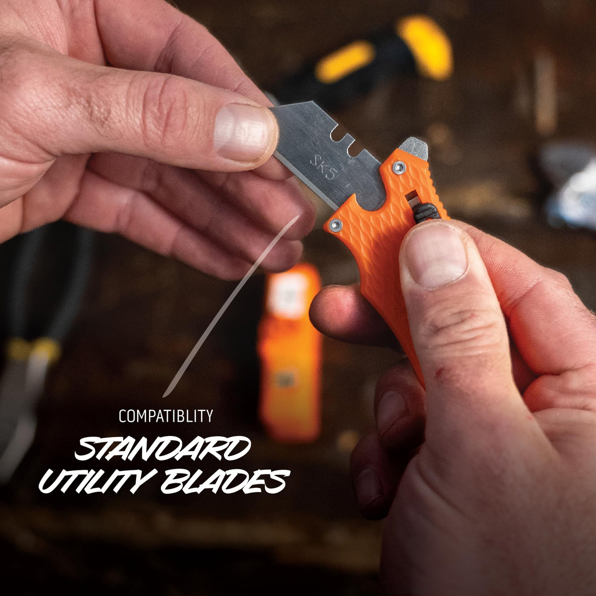 SlideWinder - Utility Knife Multitool with Standard Replaceable Razor Blade, Screwdrivers, Prybar, Bottle Opener and