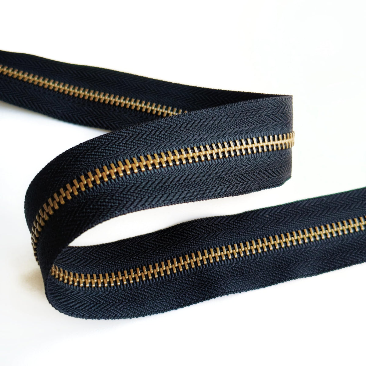#5 Black Copper Teeth Zipper by the Yard 5 Yard Kit
