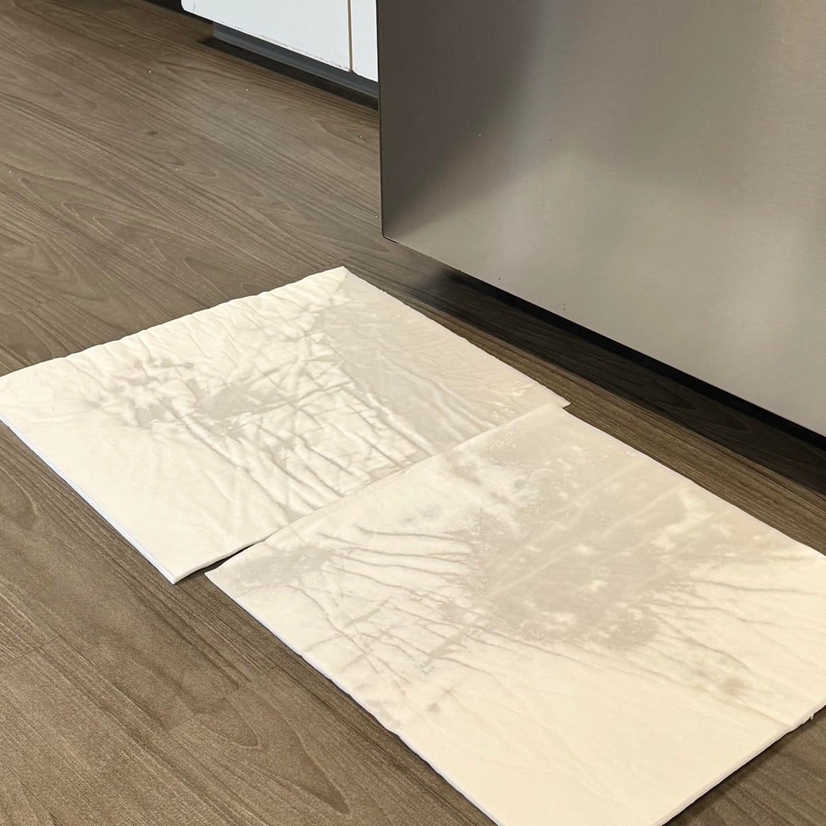 Mighty Mat Absorbent Mats 16" x 18", 25 Pack