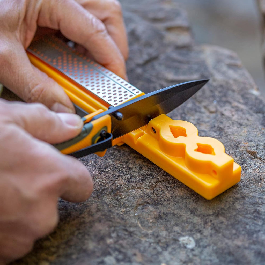 CCD4 3-in-1 Sharpening System – Yellow – Ceramic Rods – Diamond Stone – Protective Lid – Easy Storage – Knife & Tool