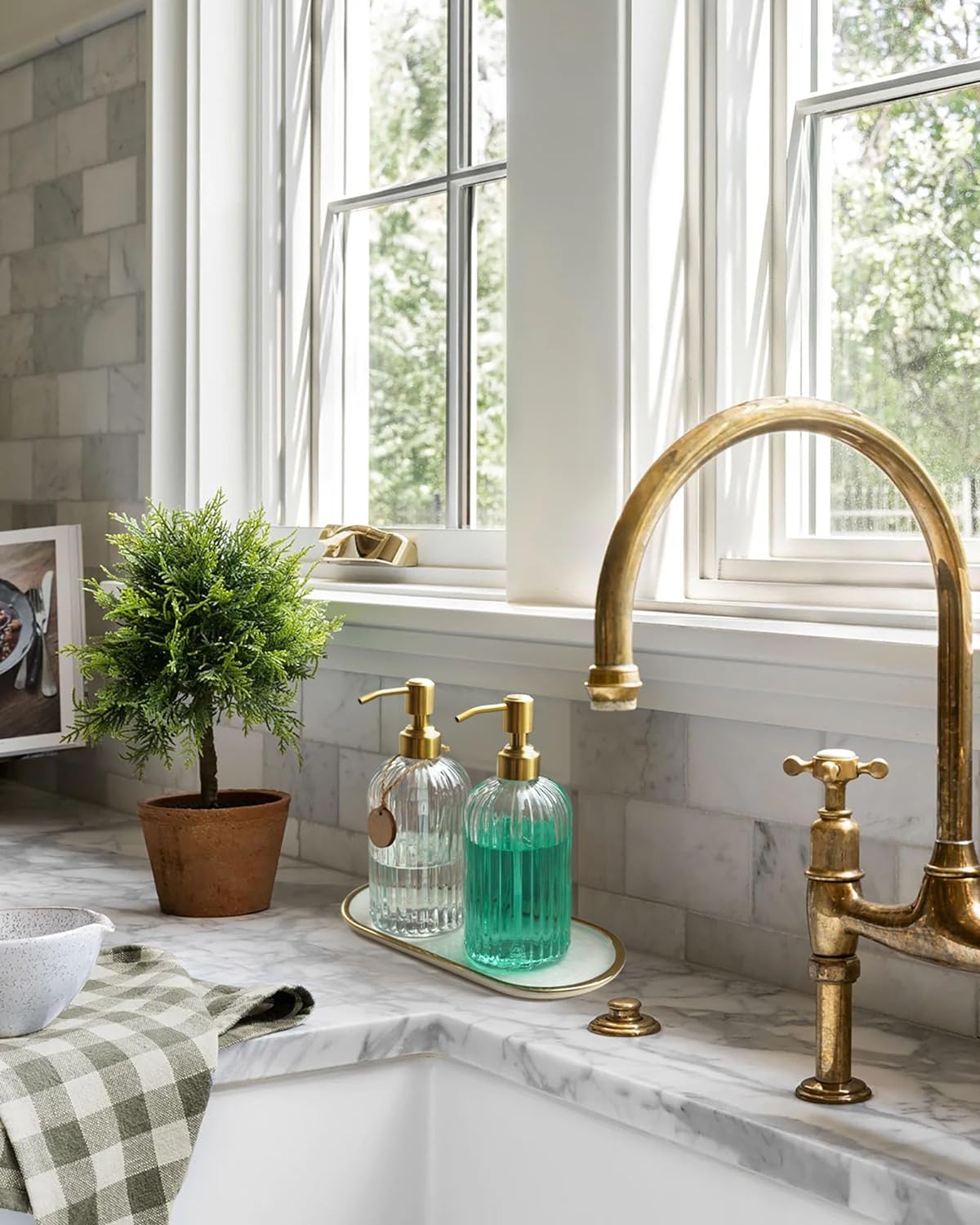 2PACK 18Oz Fluted Glass Soap Dispenser with Golden Rust Proof Pump | Refillable Kitchen Soap Dispenser with Vertical