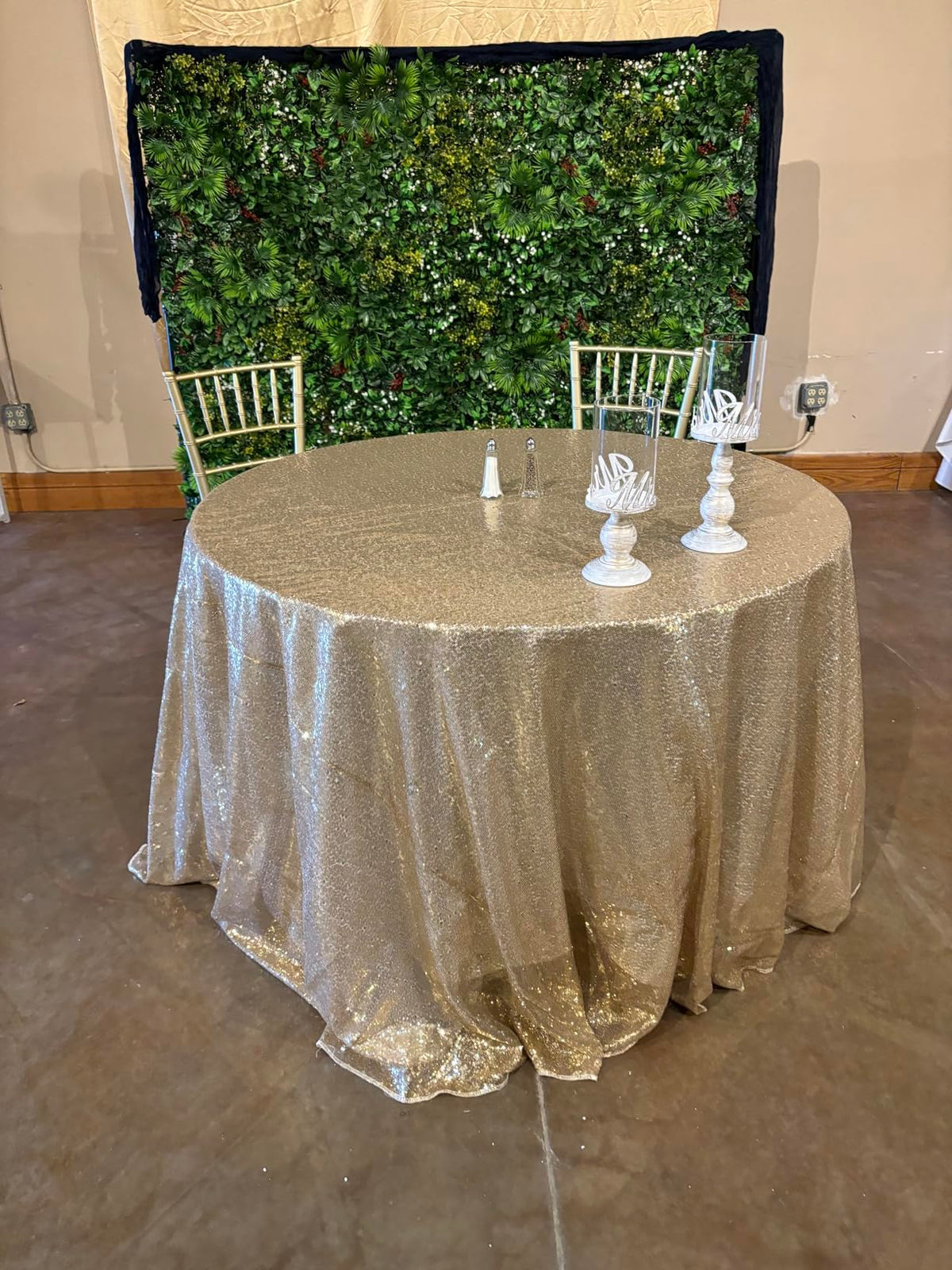 132 Inch Round Champagne Sequin Tablecloth