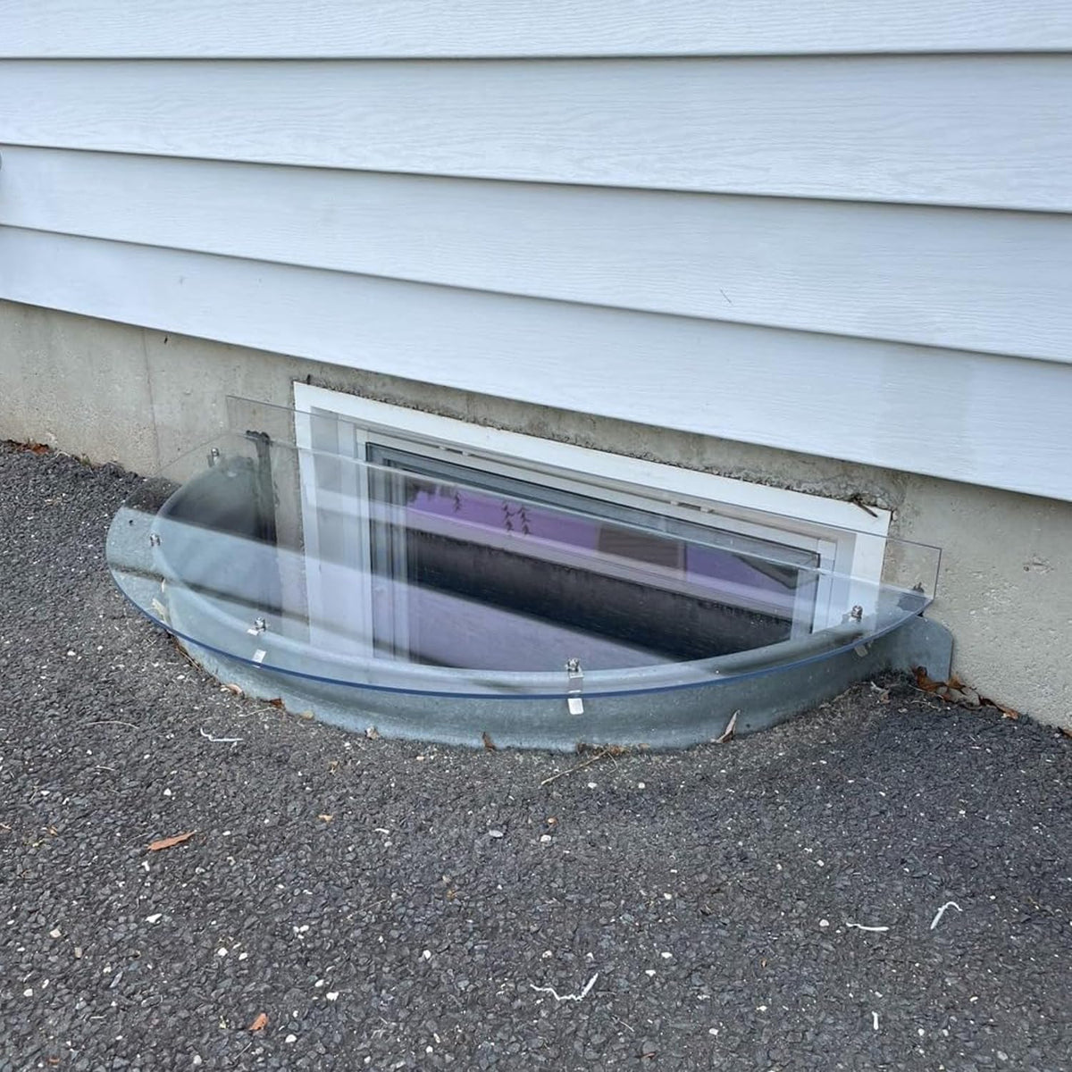 Polycarbonate Window Well Covers Outside, Basement Window Well Cover, Heavy Duty Clear Plastic Window Guard, UV