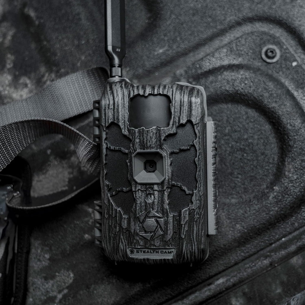 Deceptor MAX 40MP 1440P QHD No-Glo LED Cellular Trail Camera | 40MP Photos, 1440p QHD Video with Audio, No-Glo 940nm