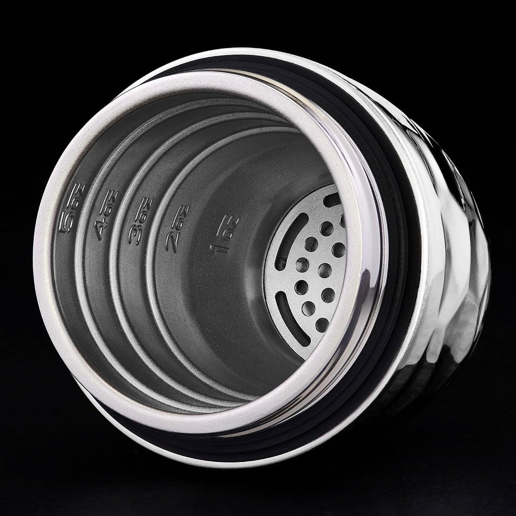25 oz Chrome Vacuum Insulated Cocktail Shaker w/Jigger & Strainer