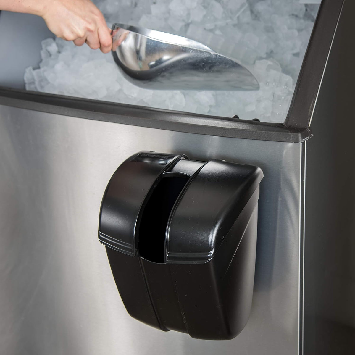 Ice Scoop Holder, San Jamar Saf-T-Ice, Up to 86 oz, Black