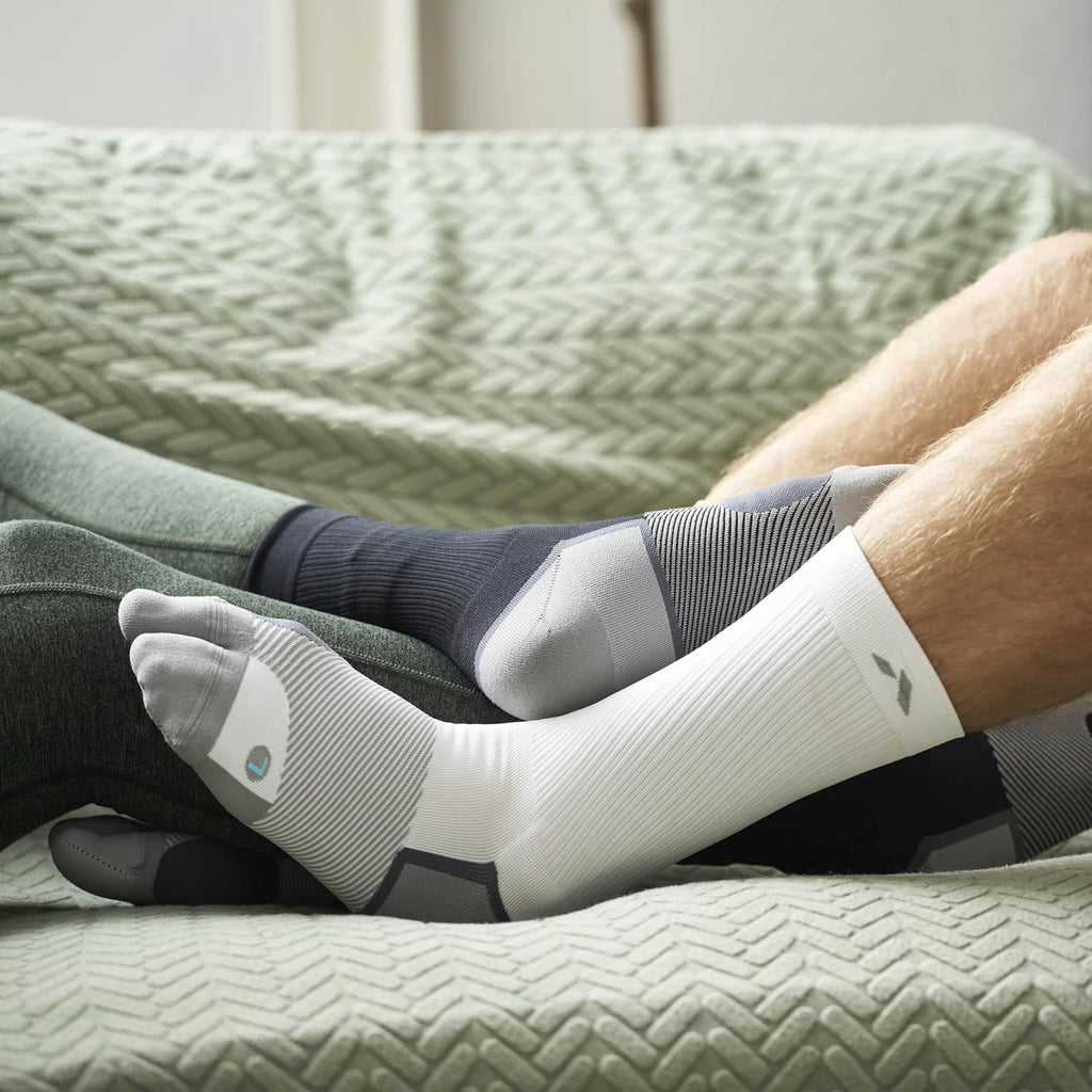 No. 107 Crew Length Bunion Socks