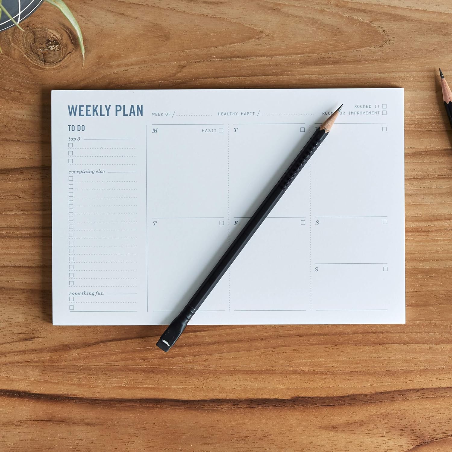 Weekly Planner Pad - Undated 6x9" Weekly To-Do List Notepad with Calendar and Task List, Perfect Desk Organizer for