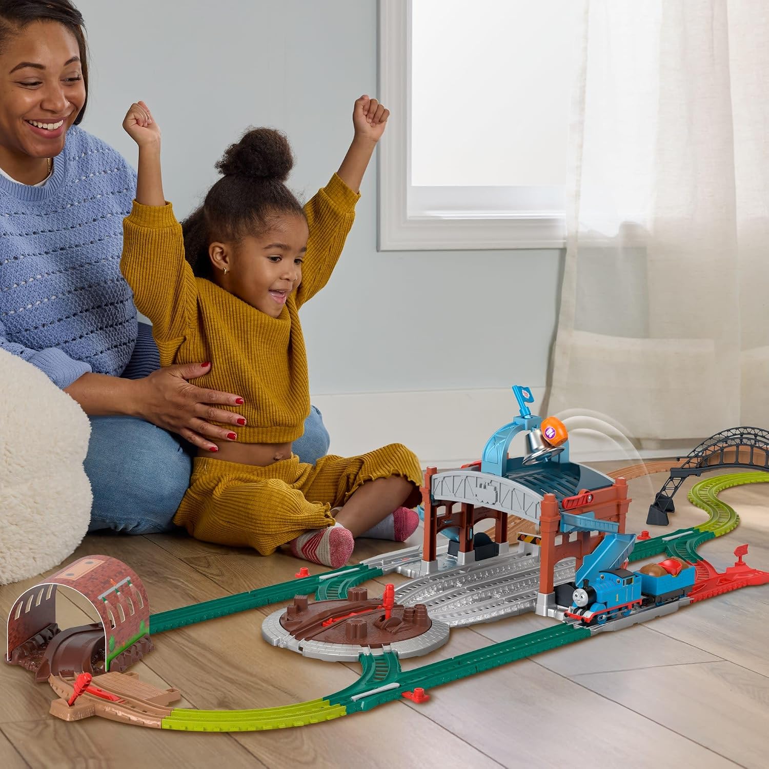 Thomas & Friends Load & Launch Barrel Delivery Set by Fisher-Price | Includes Battery-Powered, Motorized Thomas