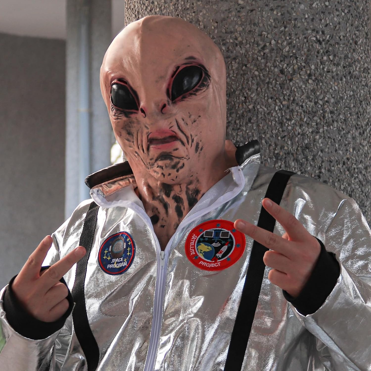 Alien Mask with Neck Scary Alien Head Latex Mask for Halloween Costume Party Prop