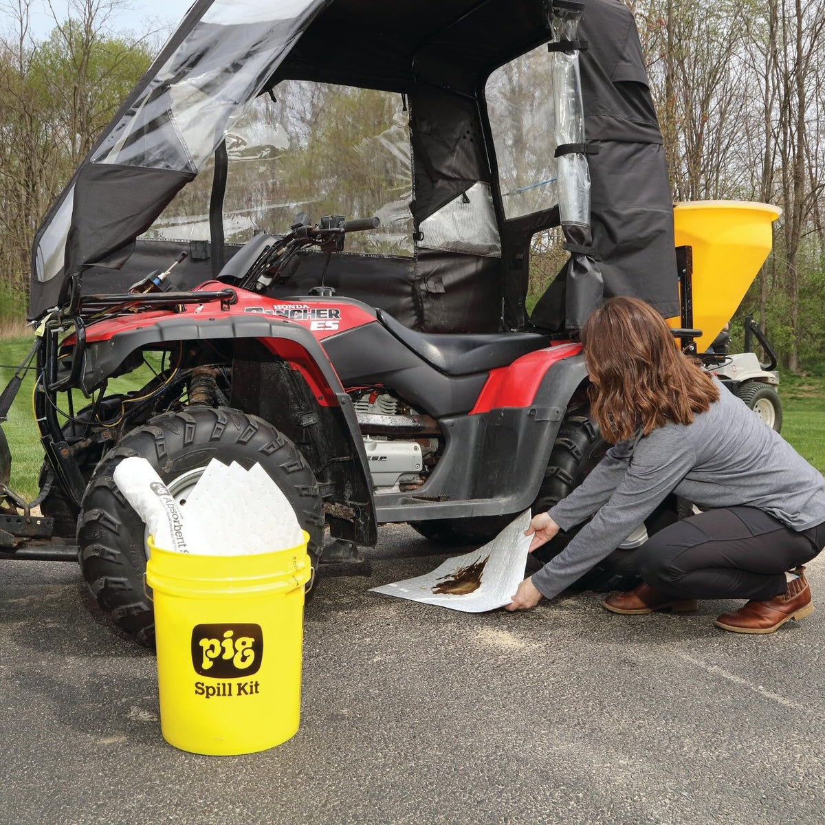 PIG Oil-Only Spill Cleanup Kit | 5 Gallon Pail | High-Visibility Container | PMB30596