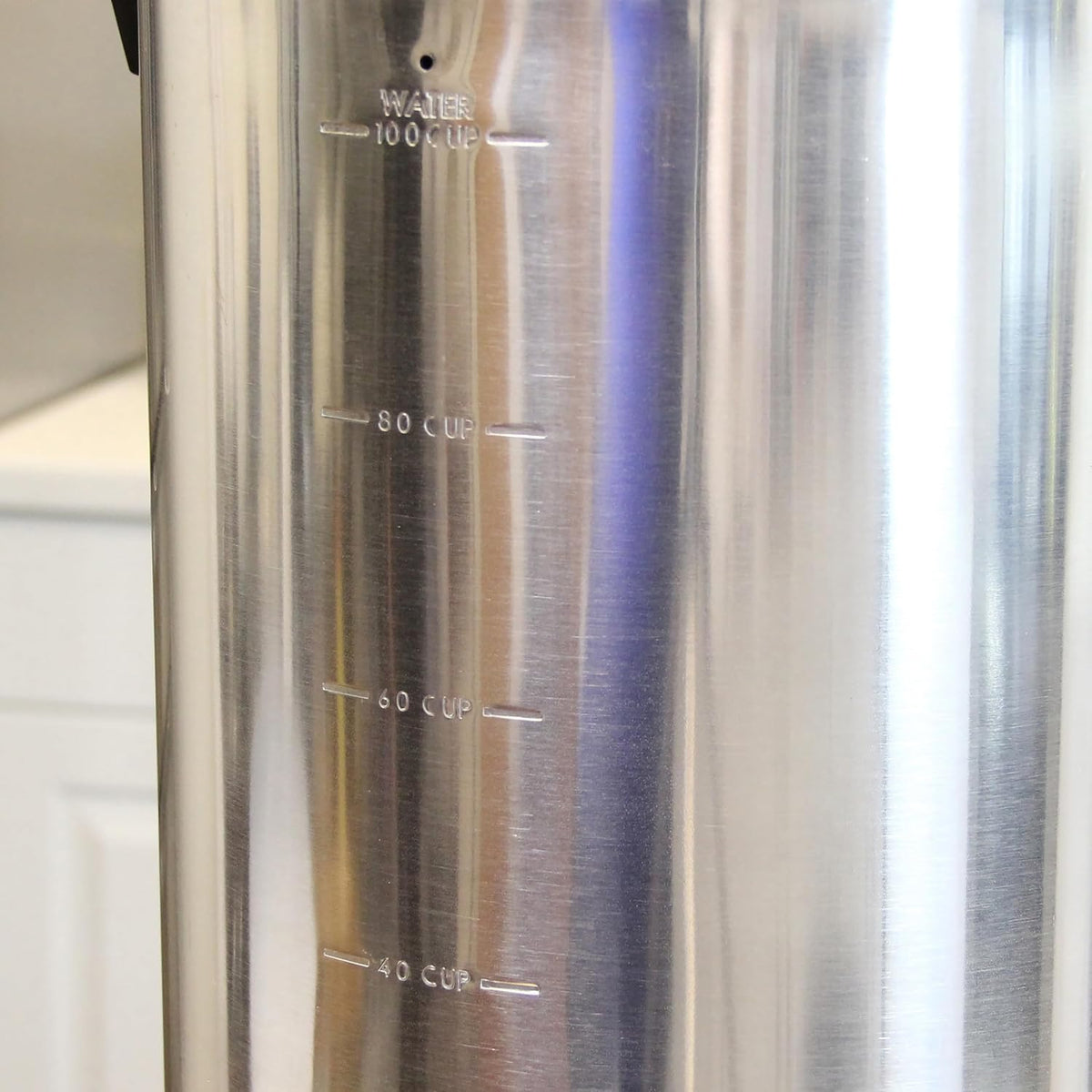 Commercial Coffee Urn Highly-Polished Aluminum NSF Approved Features Automatic Temperature Control Large Capacity