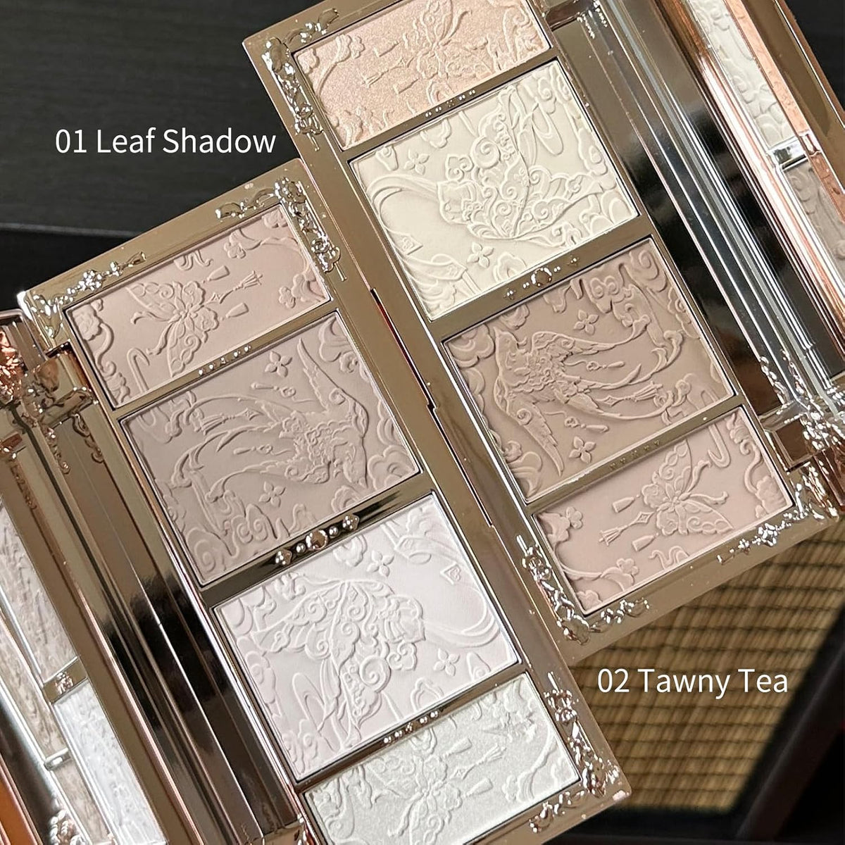 Butterfly Cloud Collar Embossed Highlight & Contour Palette