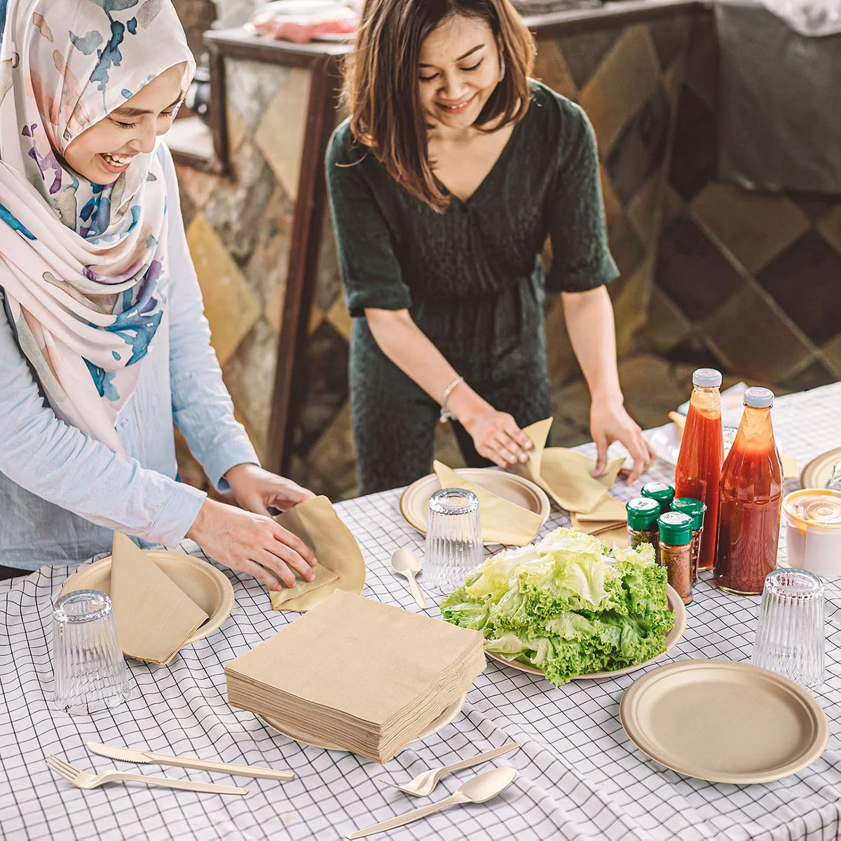 Compostable Paper Plates Set 300 PCS Disposable Plates 10 Inch