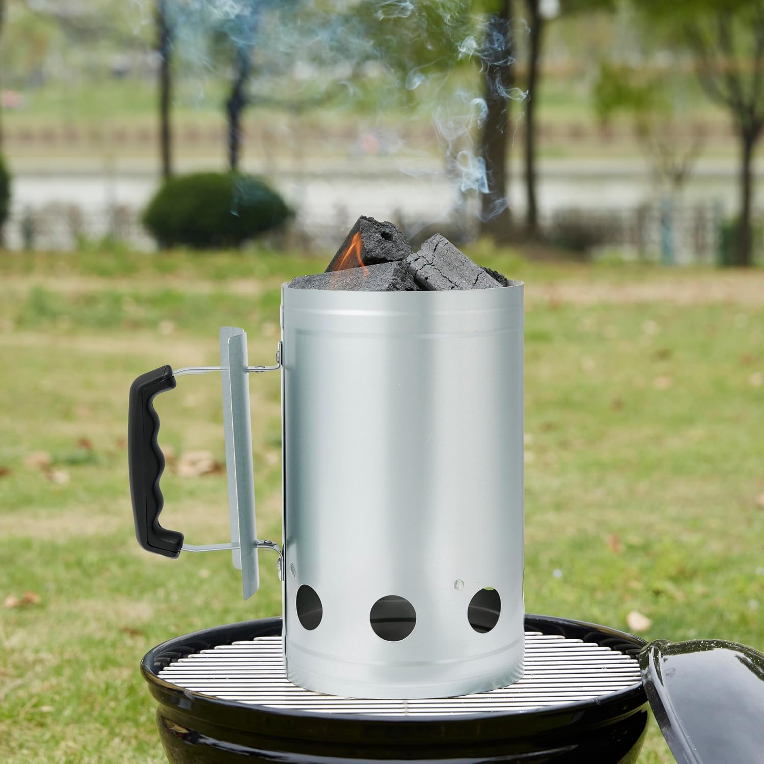Charcoal Chimney Starter for Grills and Barbecues, Galvanized Steel, 6.6 Pound Capacity, Heat-Concentrating Design