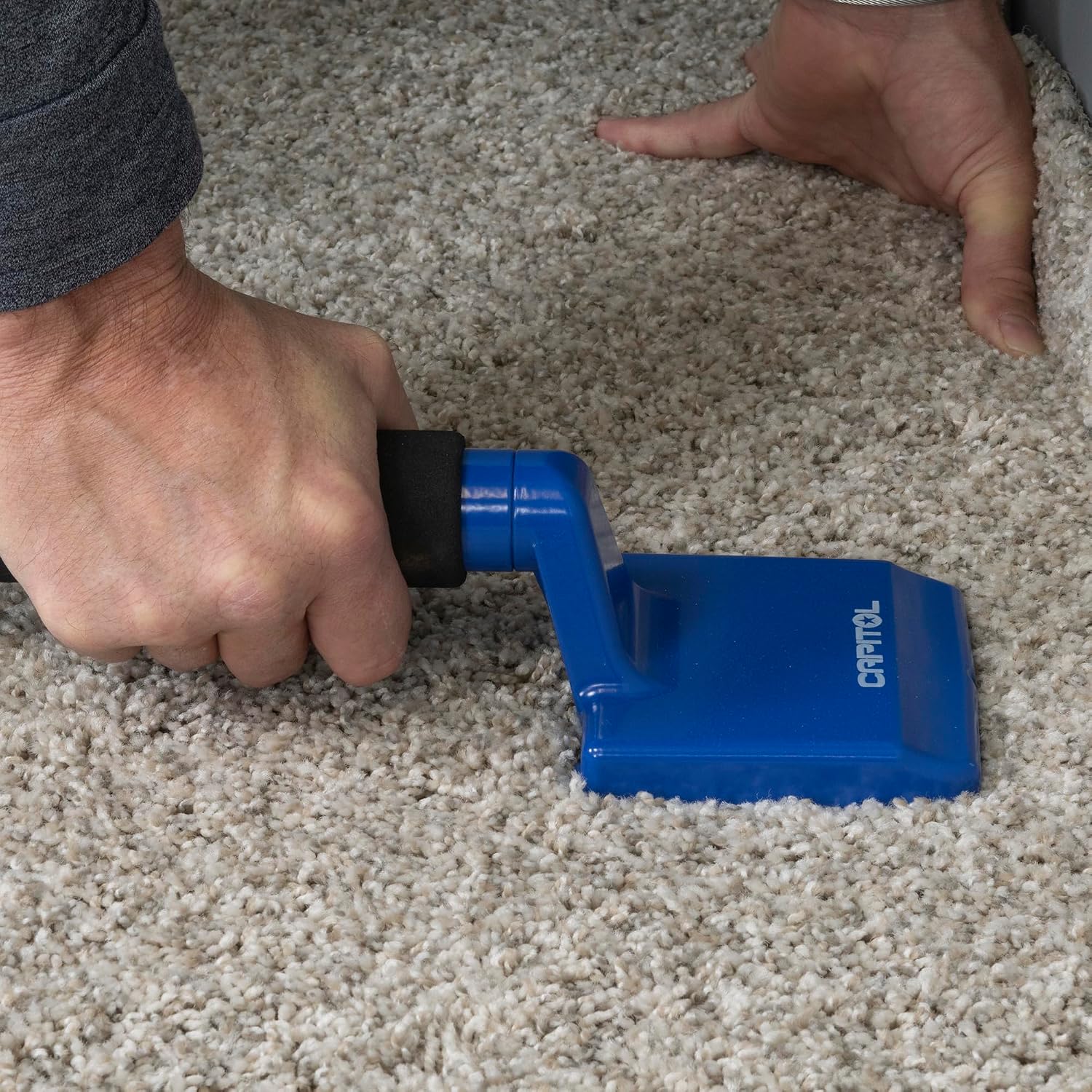 Compact Knee Kicker