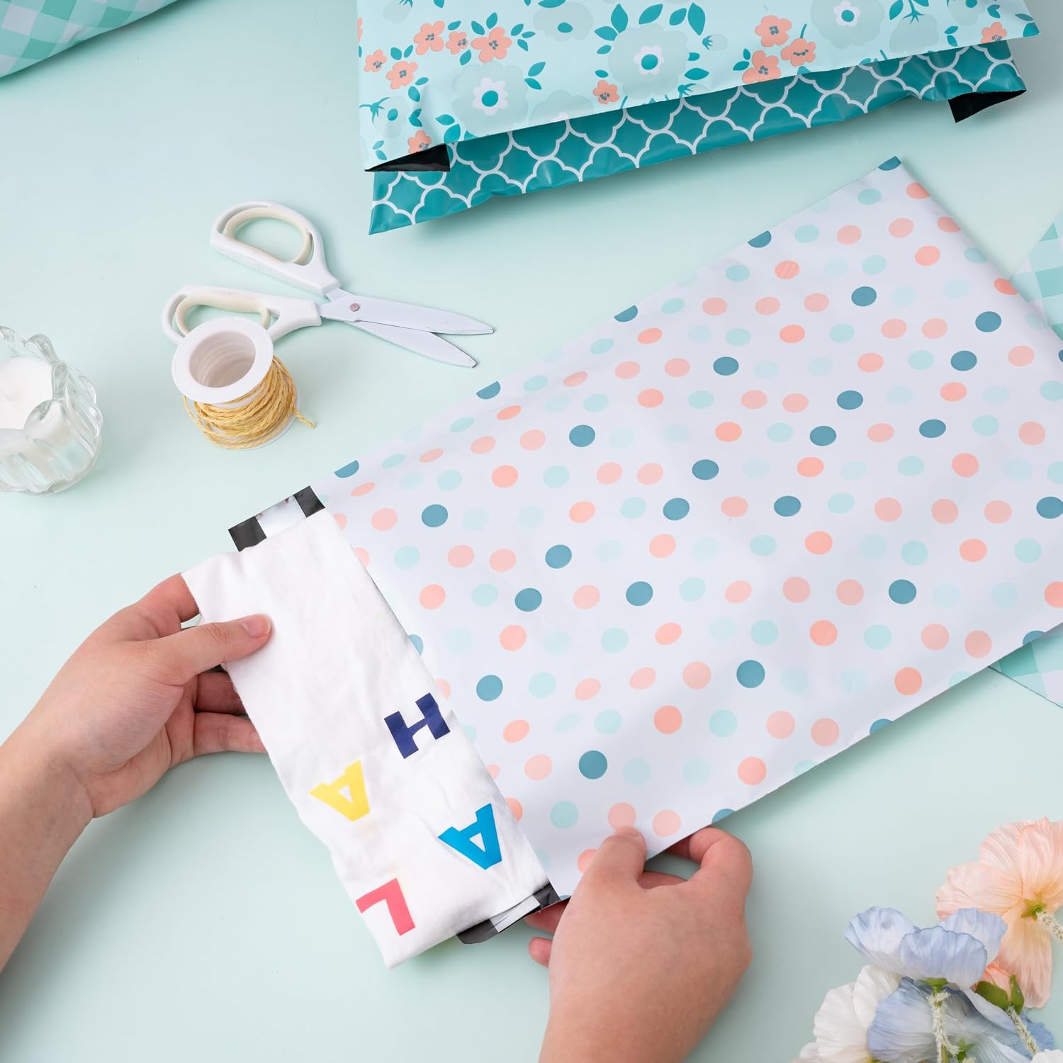 Poly Mailers Shipping Bags Pretty Thick Self Adhesive Mailing Envelopes 10x13 inches, 40 Pack - Flower Design