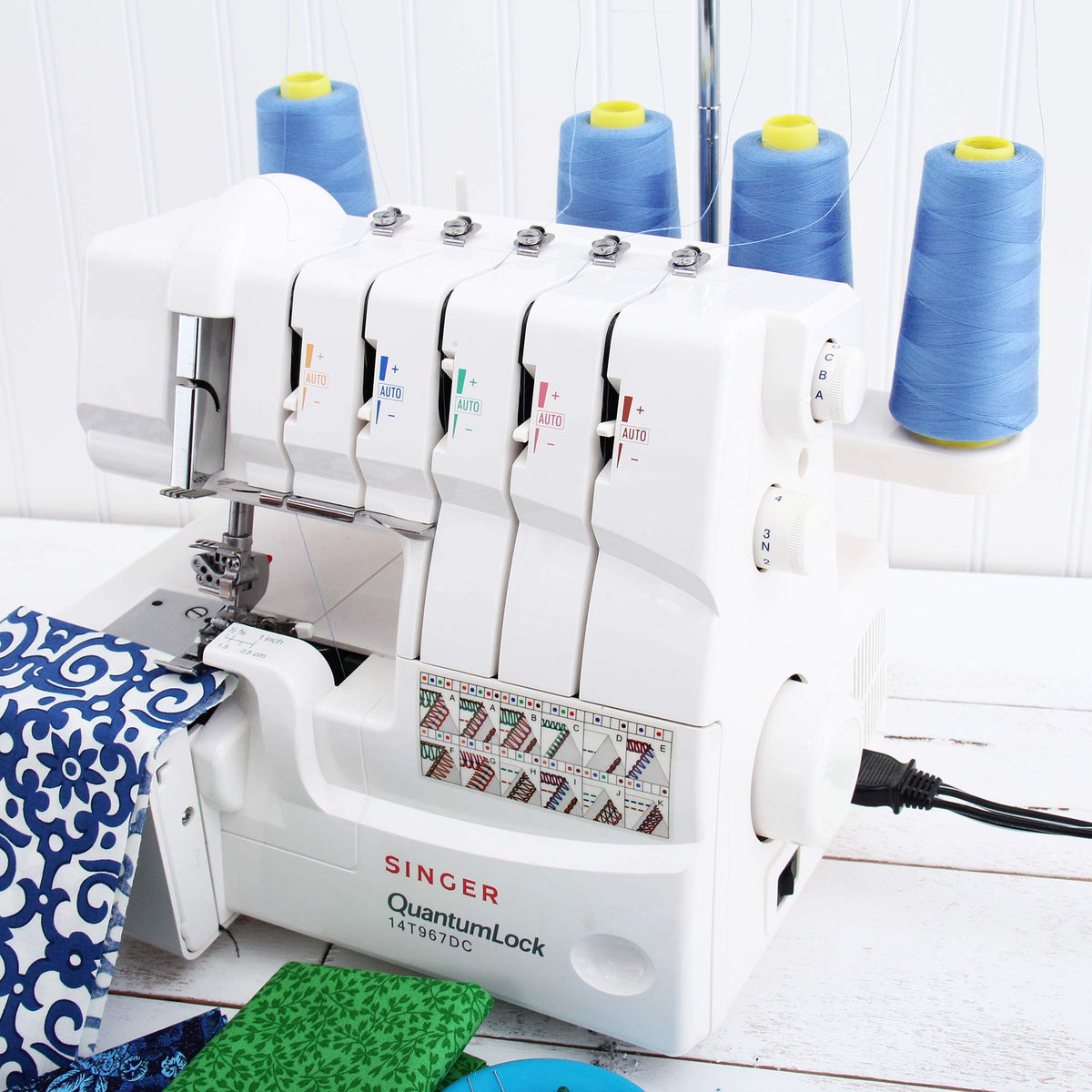 Polyester Serger Thread, 4 Cone Pack 2750yd 40/2, Grey