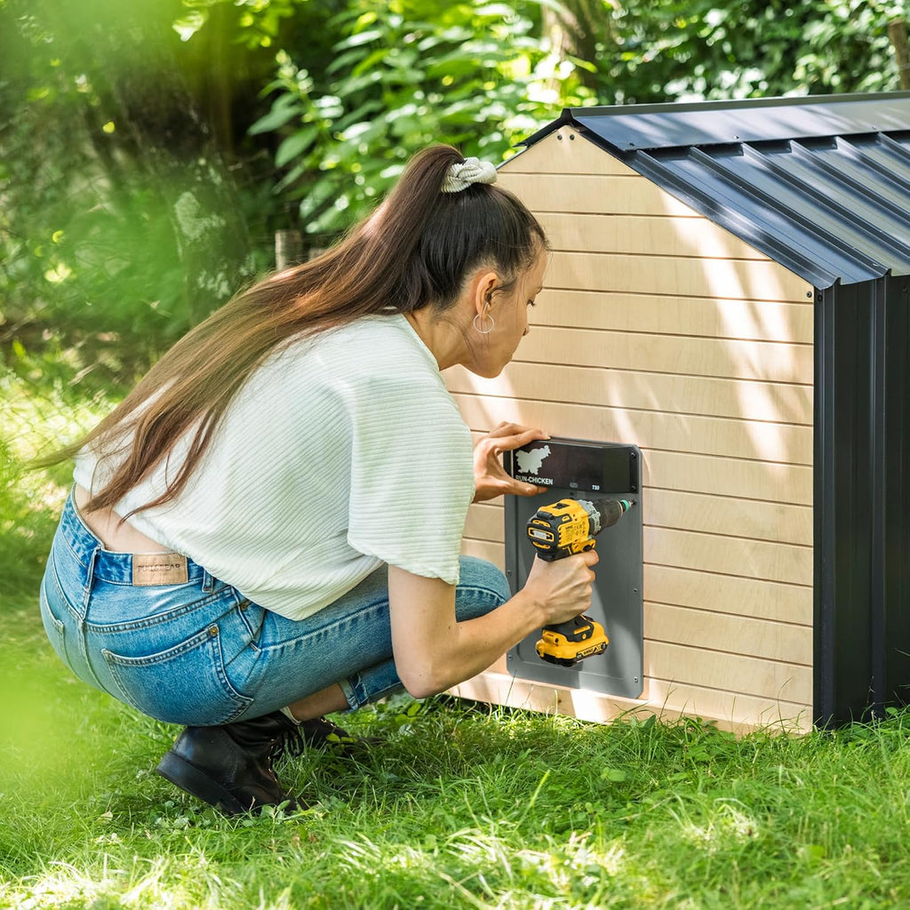 Door T50 – Automatic Chicken Coop Door Opener, Battery Powered & Weatherproof Aluminum, Smart App & Timer Control