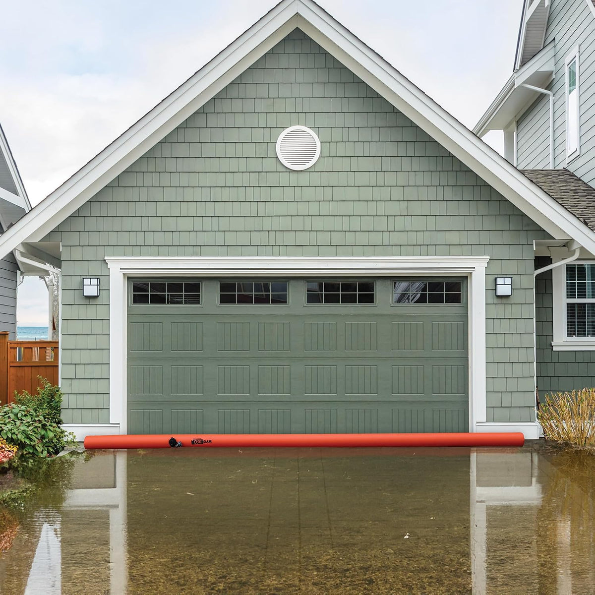 Log Dam Flood Barrier, 3in x 10ft