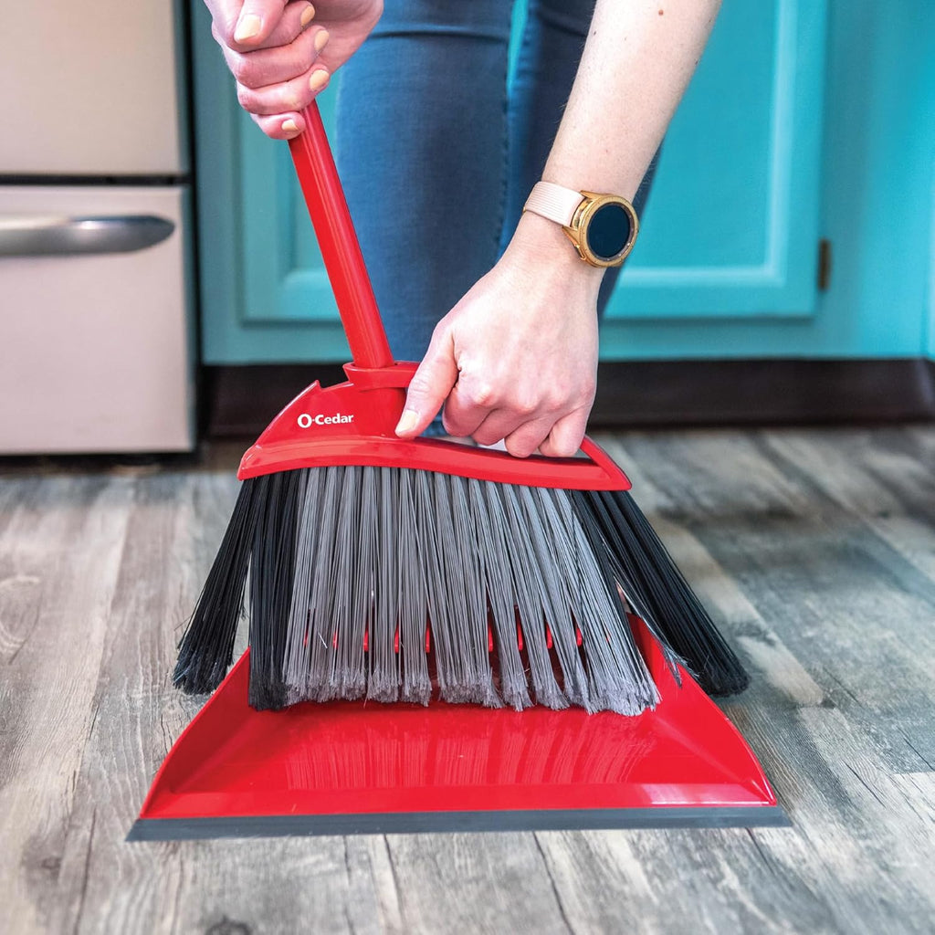O-Cedar Pet Pro Broom with Step-On Dustpan | Remove 99% with One Sweep | Removes 3 Times More Pet Hair | Quiet