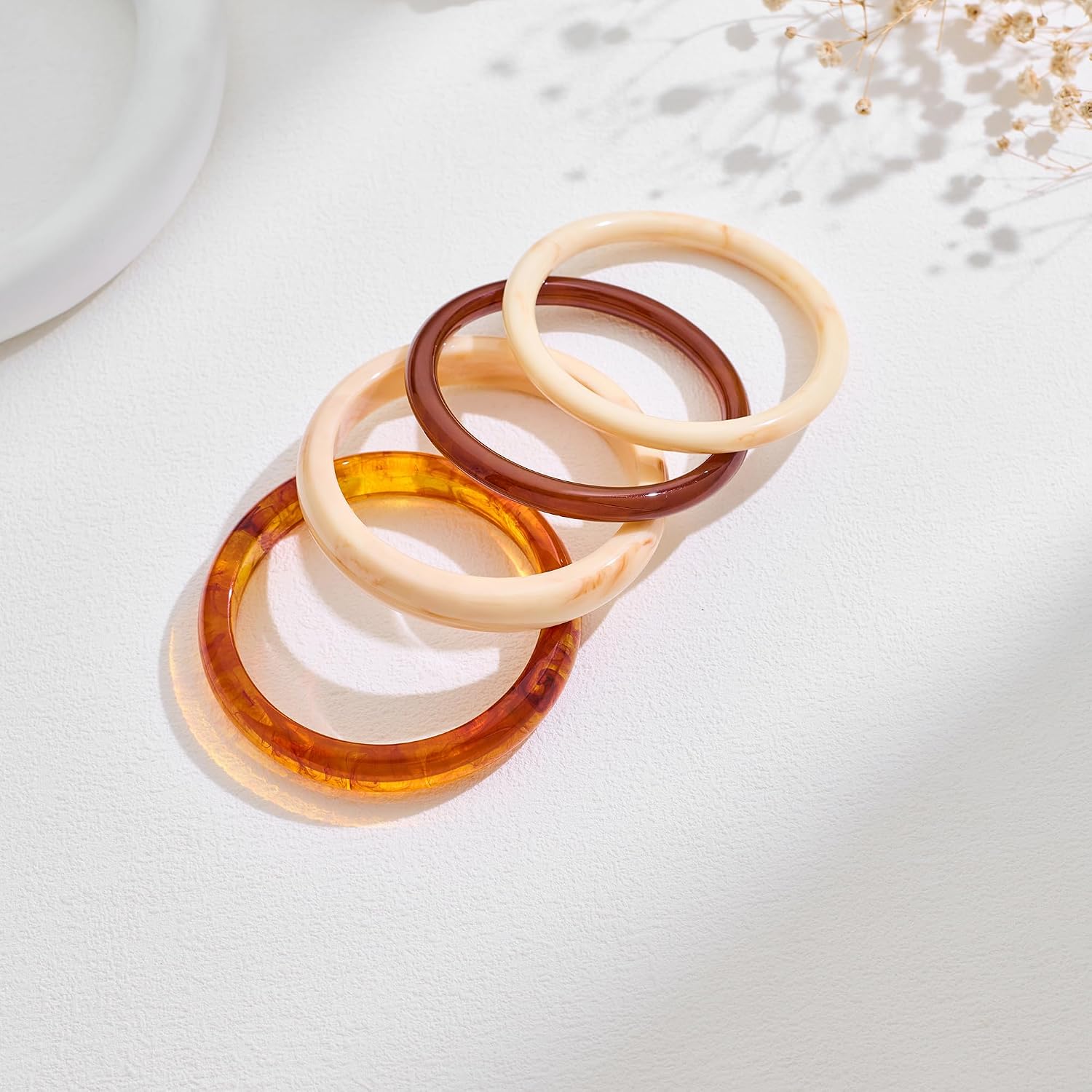 4Pcs Resin Acrylic Bangle Bracelets Set for Women Stackable White Brown Acetate Resin Bangles Geometric Chunky