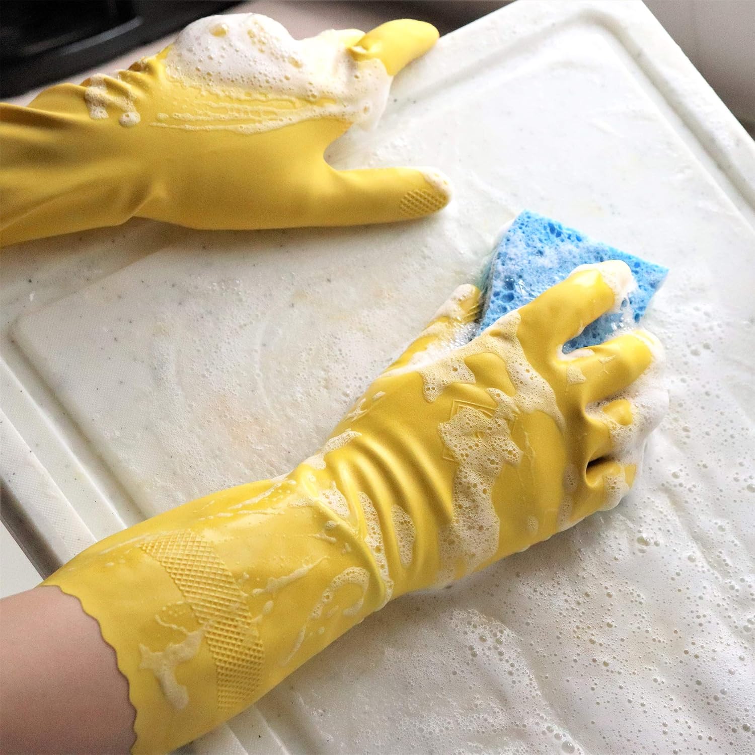 Playtex HandSaver Reuseable Rubber Cleaning Gloves (Medium, 6 Pairs), Everyday Protection Reusable Household Gloves,6