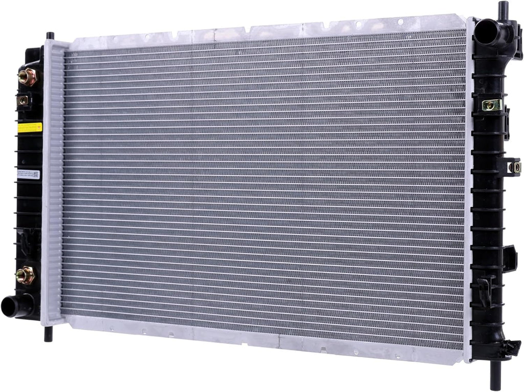 Radiator | Compatible with 04-07 Saturn Vue